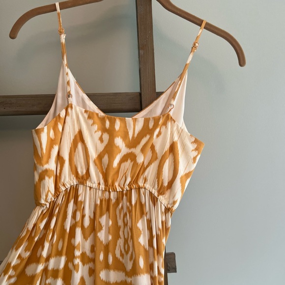 BB Dakota X Steve Madden Turtle Island Batik Print Gold/White Tiered Sundress - Picture 5 of 8